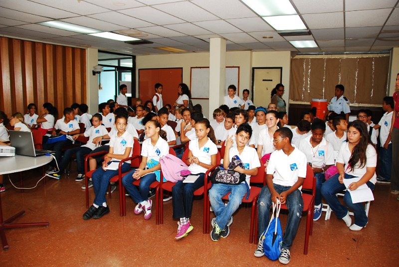 23Nov12PW_VJMC8_politiebureau_028.jpg