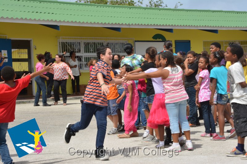 28Jun13PW_VJMC_last_schoolday_0123.jpg