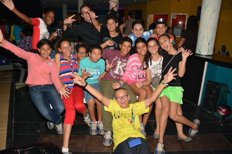 17May13PW_VJMC8_bowling_night_0003.jpg